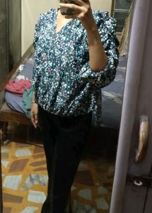 Chic Floral Puff Sleeve Top