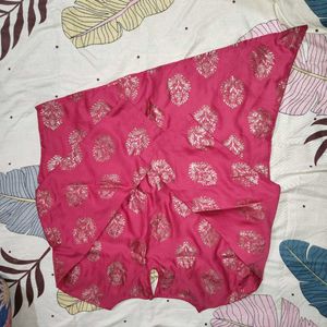 Elegant Pink Kurta with Golden Motifs