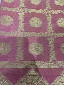 Elegant Pink dupatta with Gold Motifs