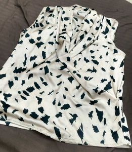 Chic Animal Print Top