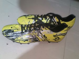 Nivia Mens Football Shoes. Unused. No Coins.