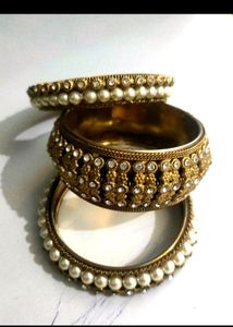 Vintage Gold Tone Bangle Set