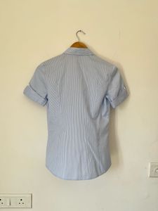 Light Blue Fitted Button-Down Shirt