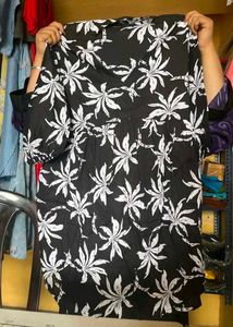 Chic Black &amp; White Floral Mini Dress