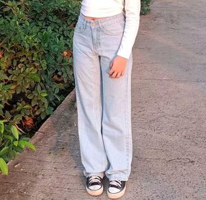Light Wash Wide Leg Jeans