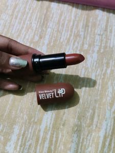 Kiss Beauty Velvet Lip Lipstick Nude Shade