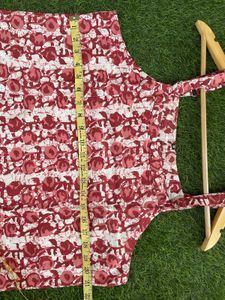 Floral Print Sleeveless Kurta