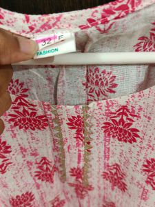 Pink &amp; White Printed Kurti