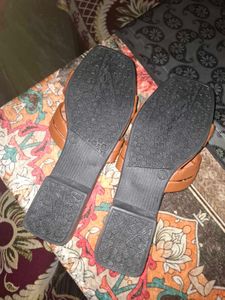 Stylish Brown Criss-Cross Flat Sandals