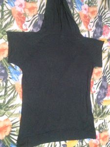 Black Hoodie Top - Casual Comfort