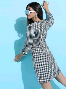 Chic Houndstooth Print V-Neck Dress &amp; Free Gift