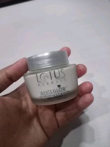 Lotus Herbals Whiteglow