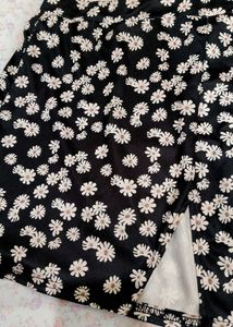Cute Daisy Print Mini Skirt with Slit