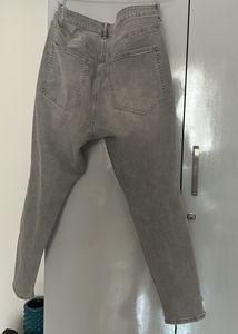 H&amp;M Grey Jeggings - Curvy Fit