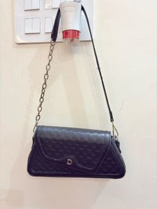 Stylish Black Shoulder Bag