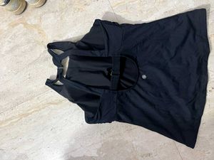 Black padded gym fit