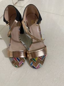 Golden Ankle Strap Block Heels | Tresmode