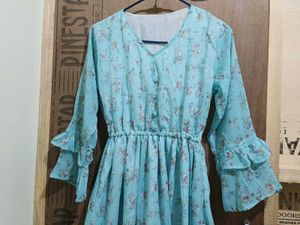 Chic Blue Floral Midi Dress