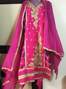 Pink &amp; Gold Embellished Salwar Kameez