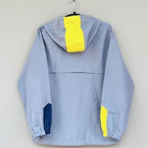 Check out this aesthetic color-block windbreaker.