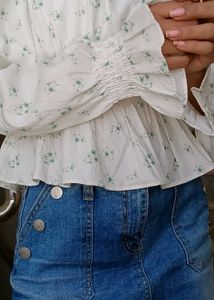 Chic Off-Shoulder Floral Top