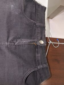 Stylish Dark Wash Denim Skirt