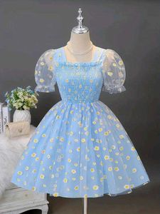 Cute Daisy Print Puff Sleeve Dress