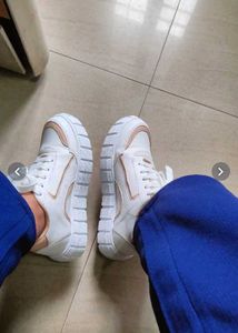Stylish White &amp; Pink Sneakers