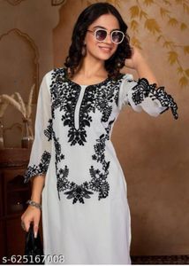 🤍White Embroided Kurti Pant