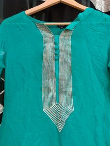 Green Kurti Wear S Size ##Studio##