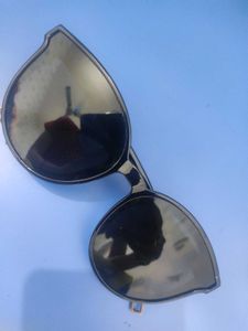 Stylish Cat-Eye Sunglasses