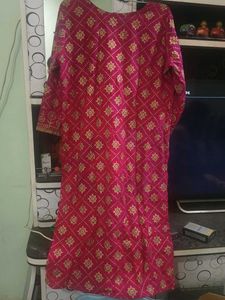 Beautiful Pink Kurti with Gold Print