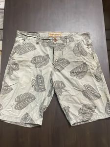 Leaf Print Men's Shorts