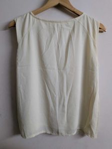 Chic Cream Embroidered Sleeveless Top