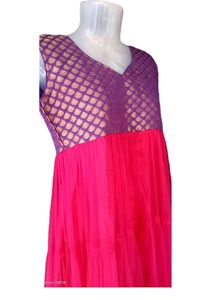 ✴️Price Drop ✴️Purple and Pink Beautiful Flared Ne