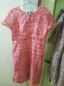 Elegant Pink Kurta with Golden Print