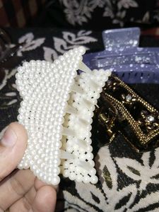 Pack Of 4 Hair Clips