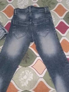 Stylish Graphic Print Jeans