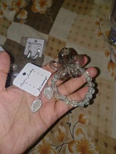 Floral Beaded Bracelet