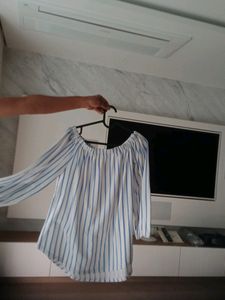 Chic Off-the-Shoulder Striped Blouse
