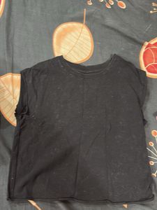 Black Cropped T-Shirt
