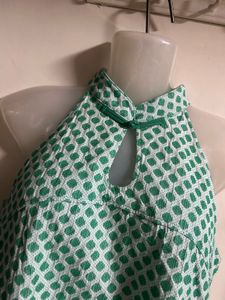 Green &amp; White Printed Ethnic Gown