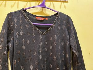 Rangriti Woollen Kurta Size M