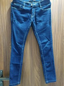 Max Jeans And Top