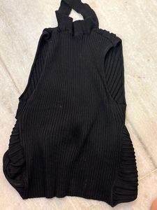 Black Ribbed Turtleneck Top