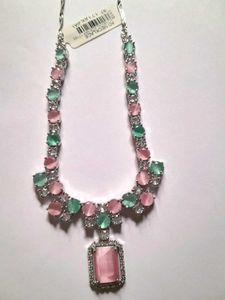 real ad Stunning Pink and Green Necklace Set