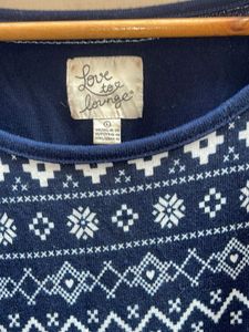 Cozy Navy &amp; White Fair Isle Sweater