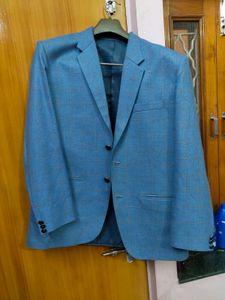 Stylish Blue Checked Blazer wth pant