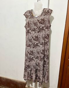 Chic Animal Print Midi Dress