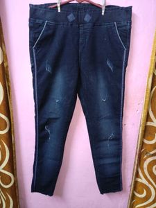 🎀150rs SALE🎀Distressed Dark Wash Denim Pants